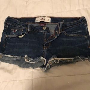 Hollister cut off shorts